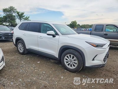 Czwarte zdjęcie samochodu z boku: 2026 TOYOTA GRAND HIGHLANDER XLE VIN:5TDAAAB57TS123294 - miniatura