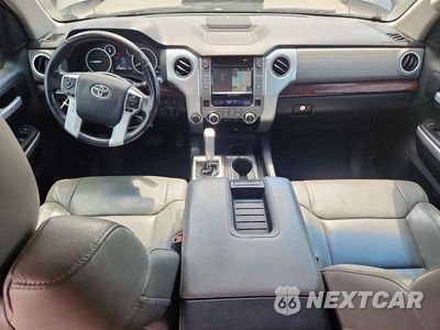 Zdjęcie 8 z 13 samochodu: 2017 TOYOTA TUNDRA CREWMAX LIMITED VIN:5TFHW5F13HX646313 - miniatura