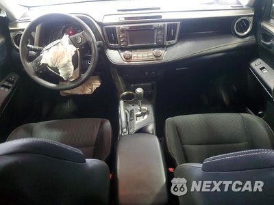Zdjęcie 8 z 13 samochodu: 2015 TOYOTA RAV4 XLE VIN:JTMRFREV0FD166972 - miniatura