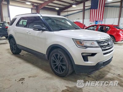 Czwarte zdjęcie samochodu z boku: 2018 FORD EXPLORER XLT VIN:1FM5K8D8XJGC66547 - miniatura
