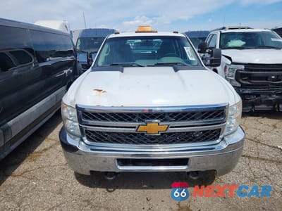 Piąte zdjęcie samochodu w środku: 2013 CHEVROLET SILVERADO K3500 VIN:1GB4KZC89DF166199 - miniatura