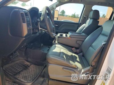 Zdjęcie 7 z 12 samochodu: 2016 CHEVROLET SILVERADO K2500 HEAVY DUTY VIN:1GC2KUE80GZ343826 - miniatura