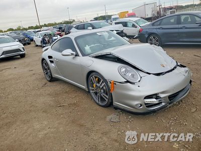 Czwarte zdjęcie samochodu z boku: 2010 PORSCHE 911 TURBO VIN:WP0AD2A93AS766215 - miniatura