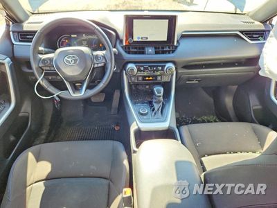 Zdjęcie 8 z 12 samochodu: 2025 TOYOTA RAV4 SE VIN:JTM16RFV4SD162705 - miniatura