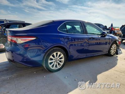Trzecie zdjęcie samochodu z tyłu: 2018 TOYOTA CAMRY LE VIN:4T1B11HK5JU604957 - miniatura