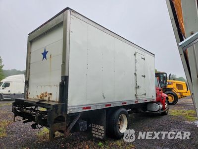 Trzecie zdjęcie samochodu z tyłu: 2010 INTERNATIONAL 4000 - REFRIGERATED BOX TRUCK VIN:1HTMMAAM0AH273166 - miniatura