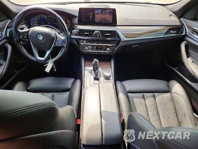Zdjęcie 8 z 12 samochodu: 2019 BMW 530 I VIN:WBAJA5C56KBX86641 - miniatura