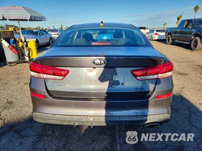 Zdjęcie 6 z 12 samochodu: 2019 KIA OPTIMA LX VIN:5XXGT4L31KG288180 - miniatura