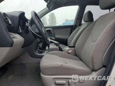 Zdjęcie 7 z 13 samochodu: 2006 TOYOTA RAV4 LIMITED VIN:JTMBD31V965039898 - miniatura