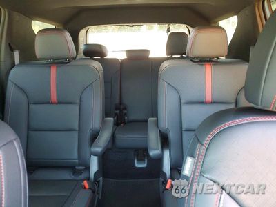 Zdjęcie 10 z 13 samochodu: 2025 CHEVROLET TRAVERSE RS VIN:1GNERLRS3SJ288117 - miniatura