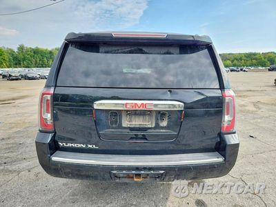 Zdjęcie 6 z 13 samochodu: 2018 GMC YUKON XL DENALI VIN:1GKS2HKJ7JR338665 - miniatura