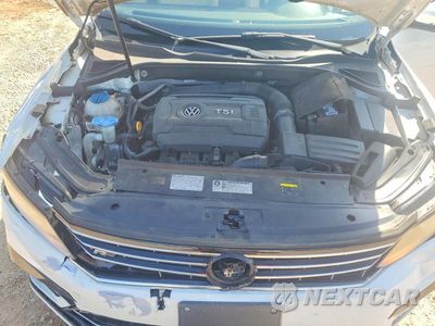 Zdjęcie 11 z 12 samochodu: 2017 VOLKSWAGEN PASSAT R-LINE VIN:1VWDT7A33HC053910 - miniatura