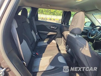 Zdjęcie 11 z 13 samochodu: 2017 JEEP CHEROKEE SPORT VIN:1C4PJLAB1HW667164 - miniatura