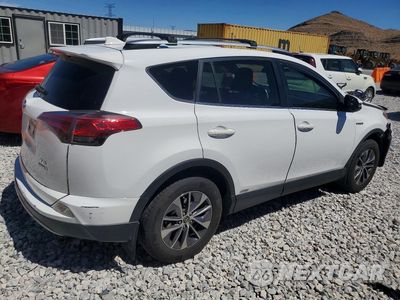 Trzecie zdjęcie samochodu z tyłu: 2017 TOYOTA RAV4 HYBRID XLE VIN:JTMRJREV7HD153170 - miniatura