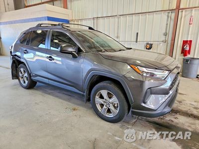 Czwarte zdjęcie samochodu z boku: 2025 TOYOTA RAV4 LE VIN:4T3LWRFV6SU203511 - miniatura