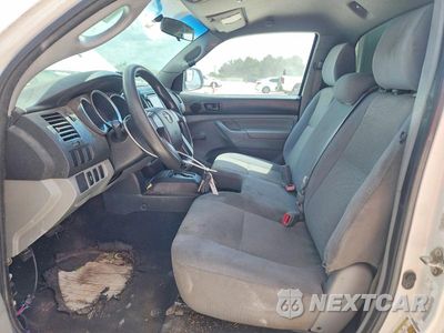 Zdjęcie 7 z 12 samochodu: 2014 TOYOTA TACOMA BASE VIN:5TFNX4CN1EX043020 - miniatura
