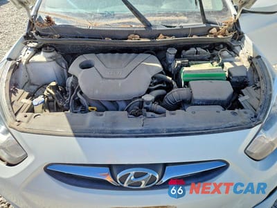 Zdjęcie 11 z 12 samochodu: 2013 HYUNDAI ACCENT GS VIN:KMHCT5AE8DU107304 - miniatura