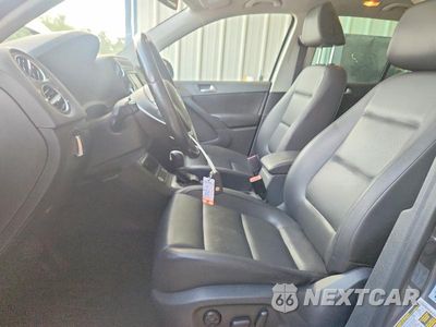 Zdjęcie 7 z 13 samochodu: 2016 VOLKSWAGEN TIGUAN S VIN:WVGAV7AX4GW600274 - miniatura
