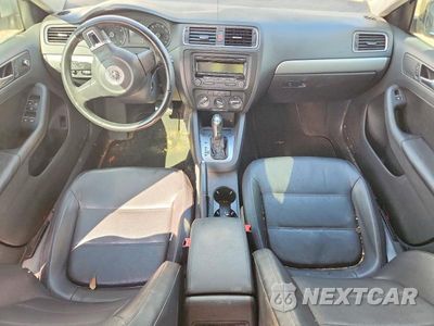 Zdjęcie 8 z 12 samochodu: 2013 VOLKSWAGEN JETTA SE VIN:3VWDX7AJ3DM293762 - miniatura