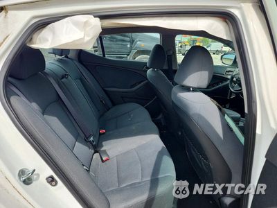 Zdjęcie 10 z 13 samochodu: 2015 KIA OPTIMA LX VIN:KNAGM4A70F5643592 - miniatura