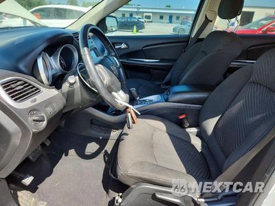 Zdjęcie 7 z 13 samochodu: 2018 DODGE JOURNEY SE VIN:3C4PDCAB7JT242003 - miniatura