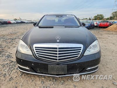 Piąte zdjęcie samochodu w środku: 2013 MERCEDES-BENZ S 550 VIN:WDDNG7DB6DA507822 - miniatura