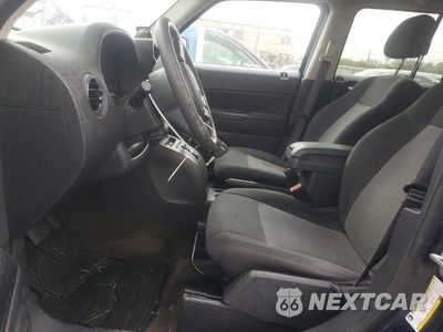 Zdjęcie 7 z 13 samochodu: 2016 JEEP PATRIOT SPORT VIN:1C4NJPBB4GD800121 - miniatura