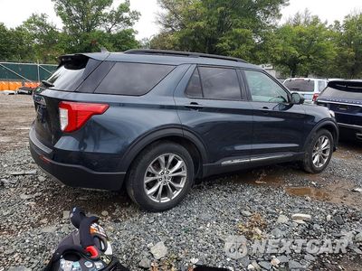 Trzecie zdjęcie samochodu z tyłu: 2022 FORD EXPLORER XLT VIN:1FMSK7DHXNGA90229 - miniatura
