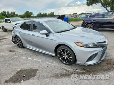 Czwarte zdjęcie samochodu z boku: 2020 TOYOTA CAMRY SE VIN:4T1M11AKXLU508862 - miniatura