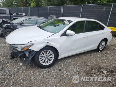2017 TOYOTA CAMRY LE 4T1BF1FK7HU646559 - główne zdjęcie licytacji z USA - miniatura