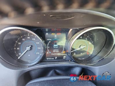Zdjęcie 9 z 13 samochodu: 2018 JAGUAR F-PACE PREMIUM VIN:SADCJ2GX7JA237108 - miniatura