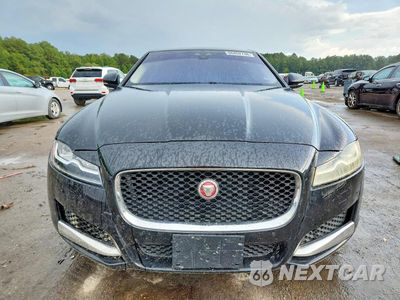 Piąte zdjęcie samochodu w środku: 2017 JAGUAR XF PREMIUM VIN:SAJBD4BN8HCY32324 - miniatura
