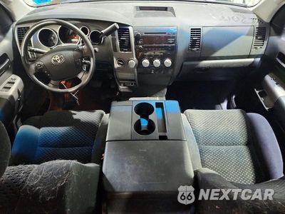 Zdjęcie 8 z 12 samochodu: 2010 TOYOTA TUNDRA DOUBLE CAB SR5 VIN:5TFUM5F1XAX015696 - miniatura