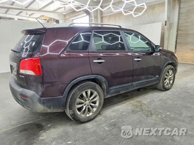 Trzecie zdjęcie samochodu z tyłu: 2011 KIA SORENTO EX VIN:5XYKUDA25BG044982 - miniatura