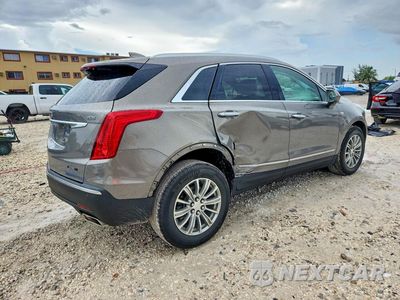 Trzecie zdjęcie samochodu z tyłu: 2018 CADILLAC XT5 LUXURY VIN:1GYKNCRS3JZ208090 - miniatura