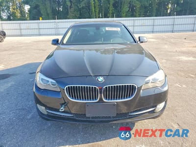 Piąte zdjęcie samochodu w środku: 2013 BMW 528 XI VIN:WBAXH5C59DD110391 - miniatura