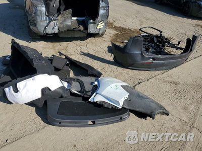 Zdjęcie 12 z 13 samochodu: 2023 TESLA MODEL Y VIN:7SAYGDEE7PA023197 - miniatura