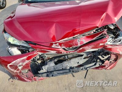 Zdjęcie 11 z 13 samochodu: 2020 TOYOTA CAMRY LE VIN:4T1C11AKXLU333525 - miniatura