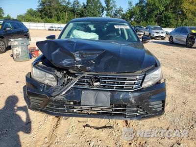Piąte zdjęcie samochodu w środku: 2018 VOLKSWAGEN PASSAT S VIN:1VWAA7A32JC021321 - miniatura