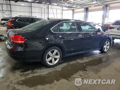 Trzecie zdjęcie samochodu z tyłu: 2015 VOLKSWAGEN PASSAT S VIN:1VWAT7A36FC112187 - miniatura