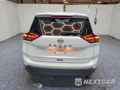 Zdjęcie 6 z 14 samochodu: 2025 NISSAN ROGUE SV VIN:5N1BT3BA5SC829828 - miniatura