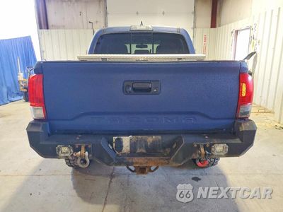 Zdjęcie 6 z 12 samochodu: 2017 TOYOTA TACOMA TRD SPORT VIN:5TFCZ5AN3HX059637 - miniatura