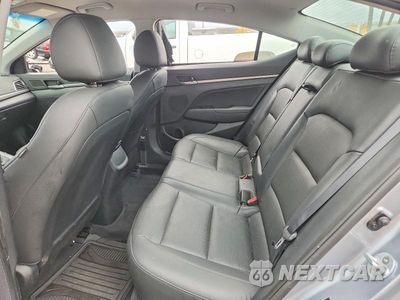Zdjęcie 10 z 12 samochodu: 2017 HYUNDAI ELANTRA LIMITED VIN:5NPD84LF7HH065119 - miniatura