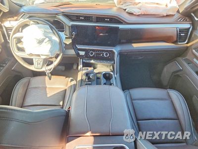 Zdjęcie 8 z 12 samochodu: 2024 GMC SIERRA K1500 DENALI VIN:3GTUUGED9RG451804 - miniatura