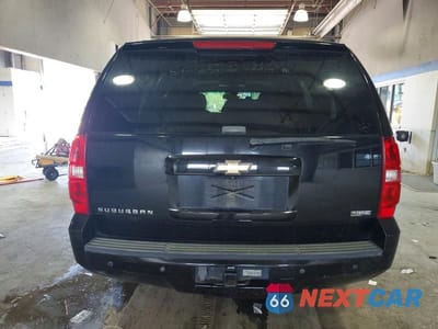 Zdjęcie 6 z 14 samochodu: 2008 CHEVROLET SUBURBAN K1500 LS VIN:3GNFK16388G300427 - miniatura
