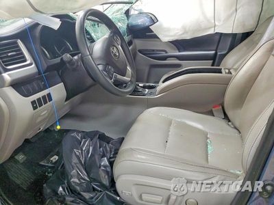 Zdjęcie 7 z 13 samochodu: 2016 TOYOTA HIGHLANDER XLE VIN:5TDKKRFH2GS157749 - miniatura