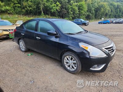 Czwarte zdjęcie samochodu z boku: 2015 NISSAN VERSA VIN:3N1CN7AP7FL928518 - miniatura
