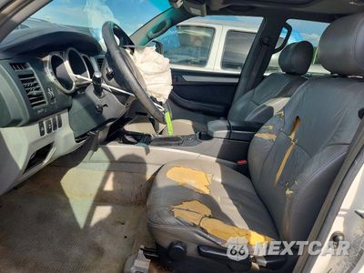 Zdjęcie 7 z 12 samochodu: 2004 TOYOTA 4RUNNER SPORT EDITION VIN:JTEBU14R948015496 - miniatura