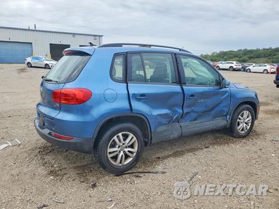 Trzecie zdjęcie samochodu z tyłu: 2017 VOLKSWAGEN TIGUAN S VIN:WVGBV7AX8HW501981 - miniatura
