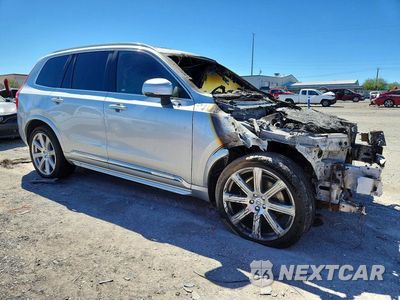Czwarte zdjęcie samochodu z boku: 2017 VOLVO XC90 T6 VIN:YV4A22PL2H1185200 - miniatura